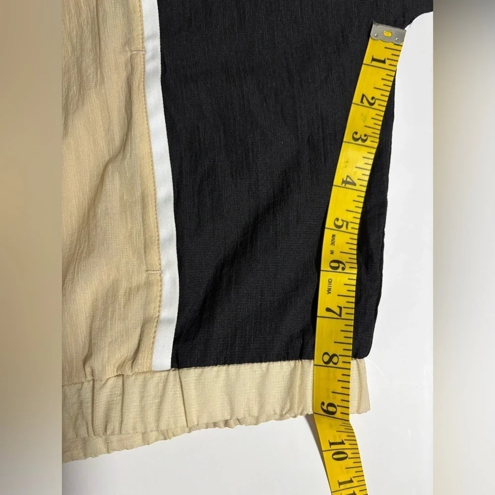 ZYIA Black & Tan Block Zipper Jacket Size Large Windbreaker Activewear Light